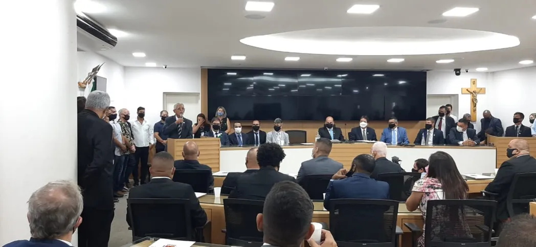 No primeiro pronunciamento oficial, Capitão Nelson cumprimentou a todos e alegou ter prazer de retornar à casa