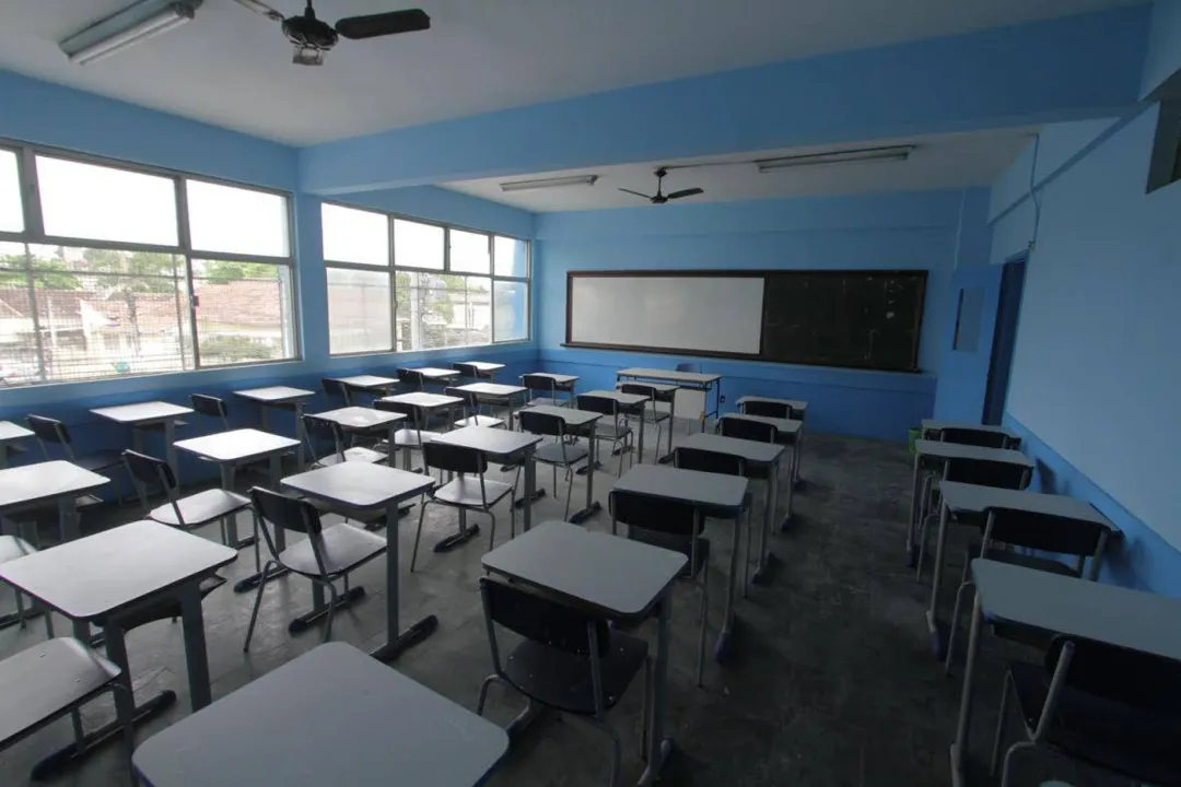 Durante as férias escolares, os colégios receberam reformas, nova pintura e troca de mobiliários