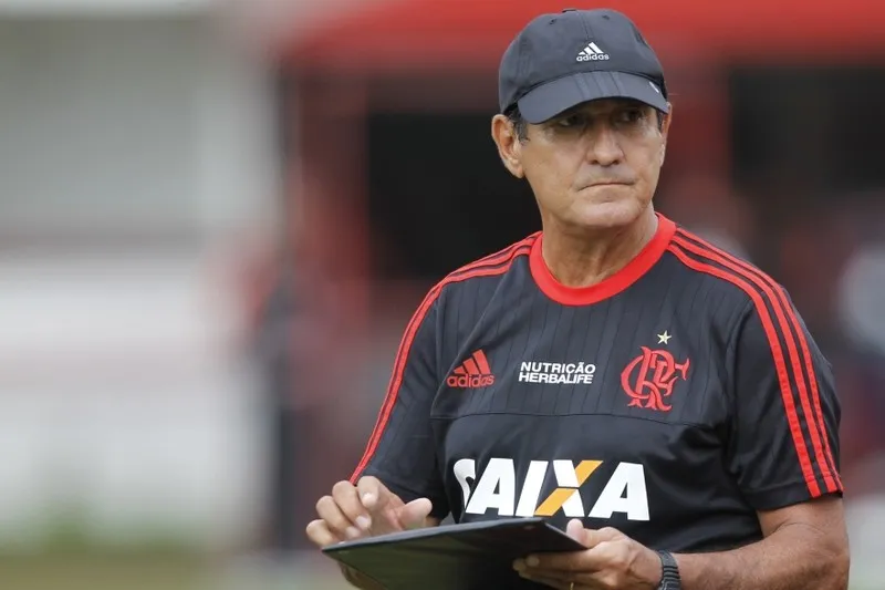 Muricy vai poupar alguns jogadores na partida desta quarta