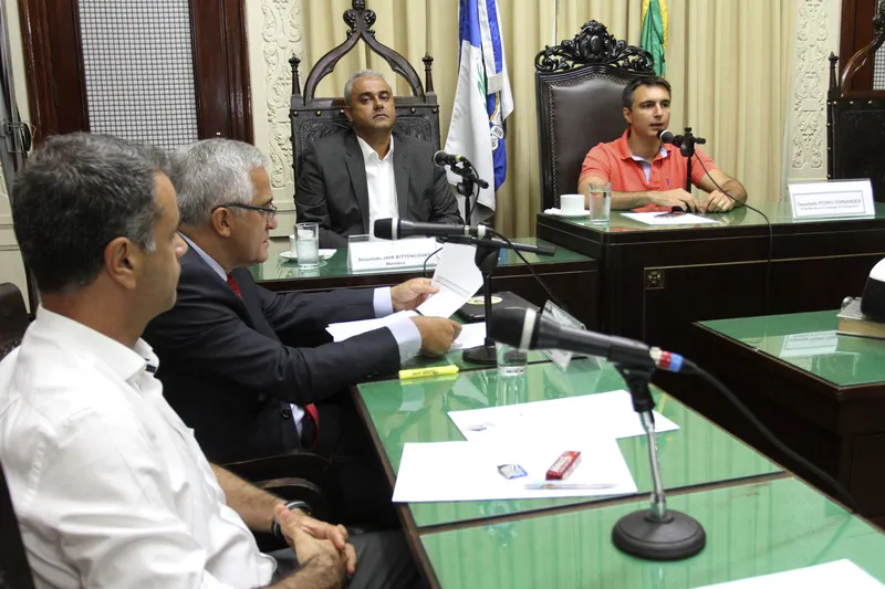 Anúncio foi feito durante reunião da Comissão de Orçamento