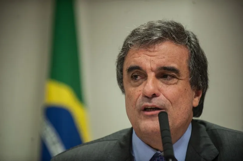 Cardozo já vinha manifestando vontade de deixar o ministério, alegando ‘ fadiga de material’