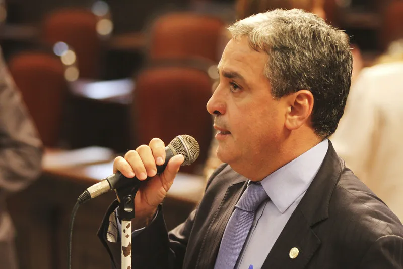 Projeto de André Ceciliano ainda será votado em 2ª discussão