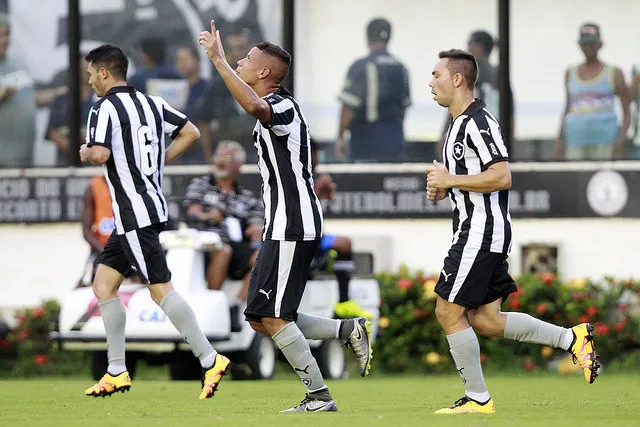 Imagem ilustrativa da imagem Glorioso vence o Boavista e confirma a melhor campanha geral do Carioca