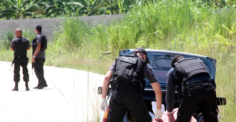 Homem não identificado foi executado com três tiros