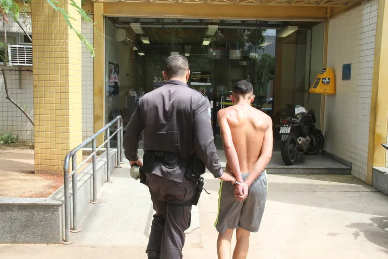 Jovem vai responder por fato análogo ao crime de tráfico
