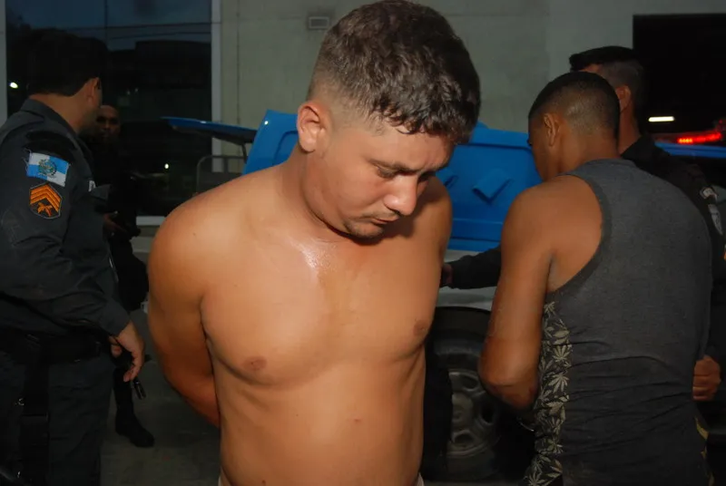 Vovô e Sérgio acabaram presos após troca de tiros no Almerinda