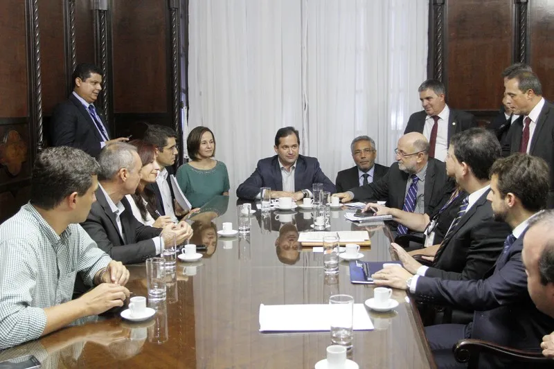  Deputados e representantes da Firjan e Sindilojas já estiveram reunidos na última semana