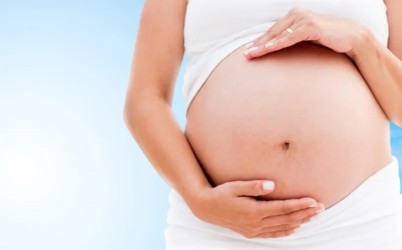  Mulheres vão fazer testes para detectar a gravidez precocemente