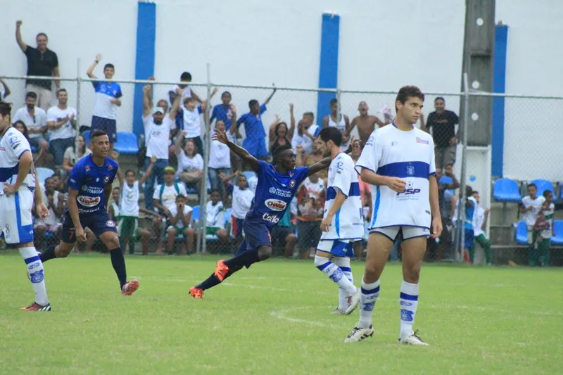 Herói da partida, Fumaça faz belo gol, dá vitória ao Itaboraí e equipe se mantém 100% na Série B