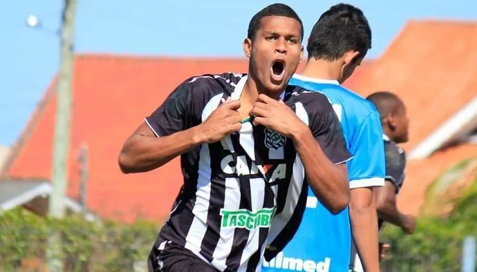 Atacante Daniel foi artilheiro das categorias de base do ‘Figueira’