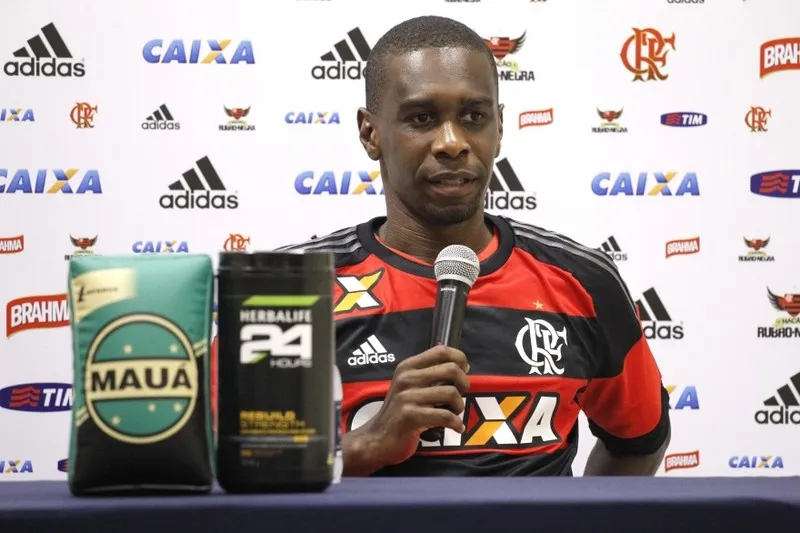 Um dos mais experientes do atual elenco, o zagueiro Juan vê clássico de hoje como recuperação