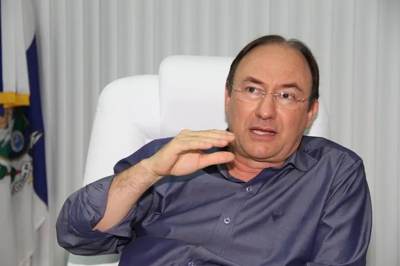 Neilton Mulim falou sobre seus projetos 