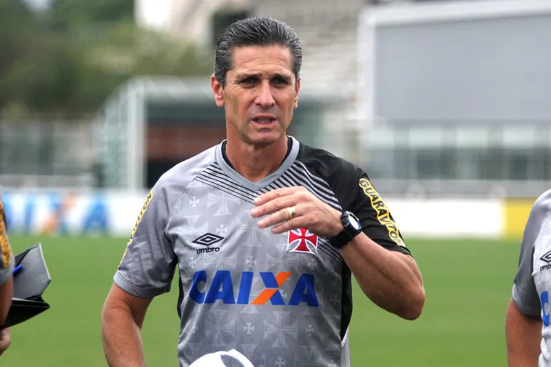 Jorginho decidiu escalar força máxima amanhã contra o Remo