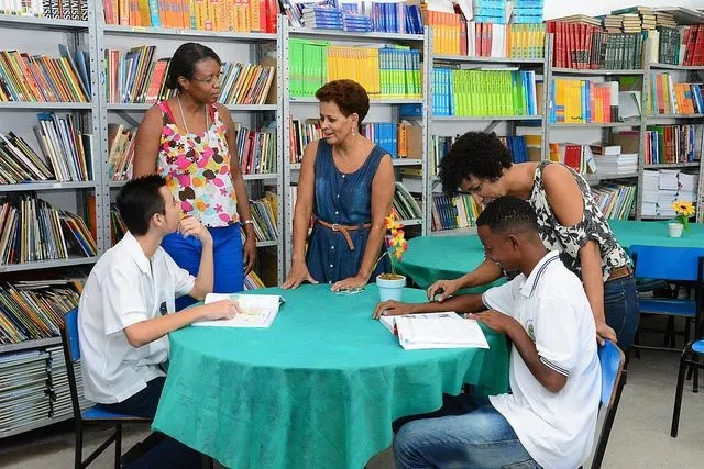 Os alunos foram aprovados para ‘consagradas’ instituições