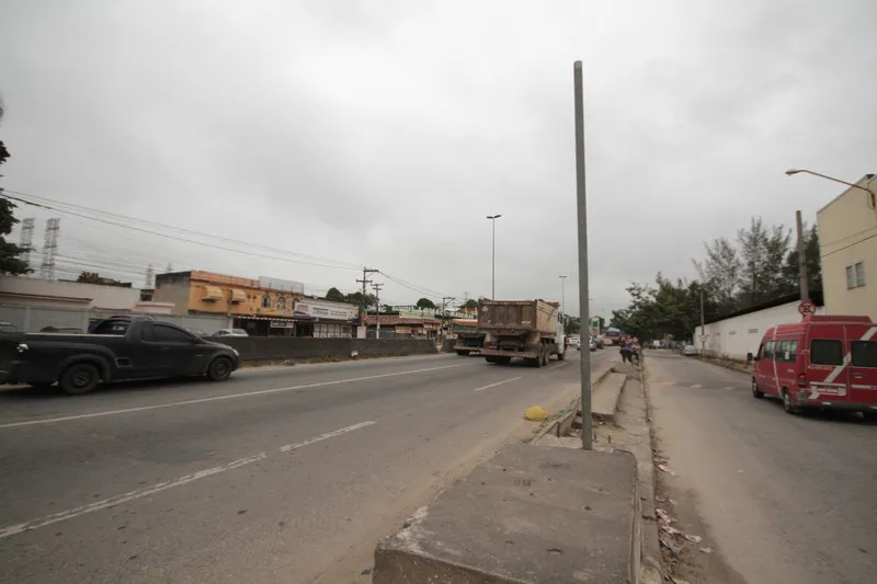 Equipamento foi retirado sem qualquer aviso ou explicação para os moradores e comerciantes