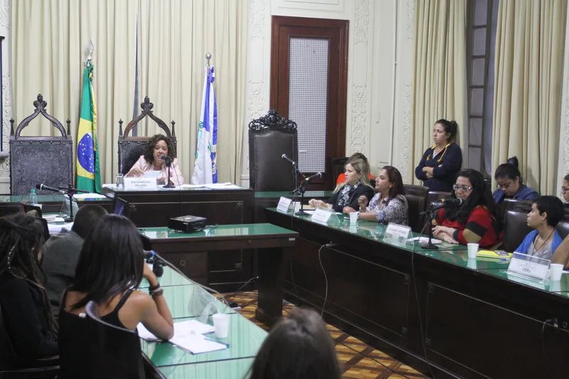 Comissão fez audiência pública para discutir o tema ontem