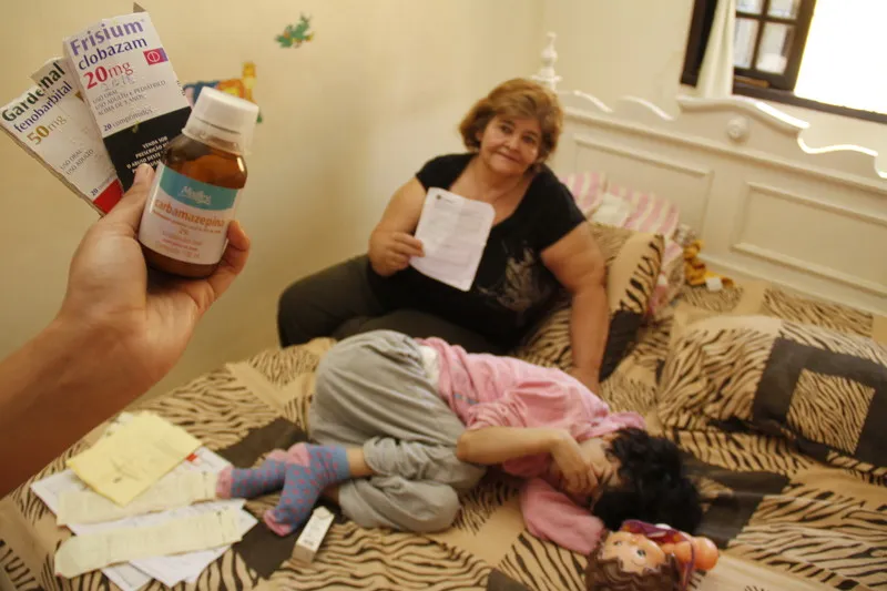 Mãe de uma jovem portadora de necessidades especiais, Lourdes teve pagamentos retidos por conta de um processo trabalhista