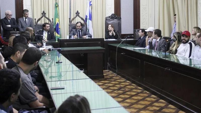 Imagem ilustrativa da imagem Alerj pede contratação de policiais