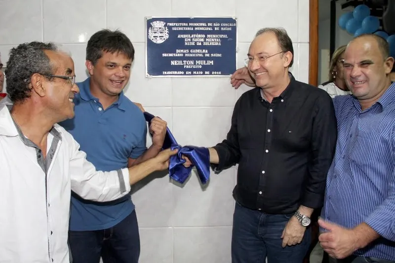 A noite, o prefeito inaugurou ambulatório para saúde mental
