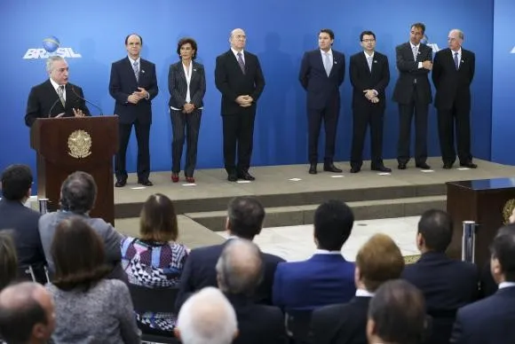 Imagem ilustrativa da imagem Temer diz ter "convicção" de que vai reverter quadro de crise no país
