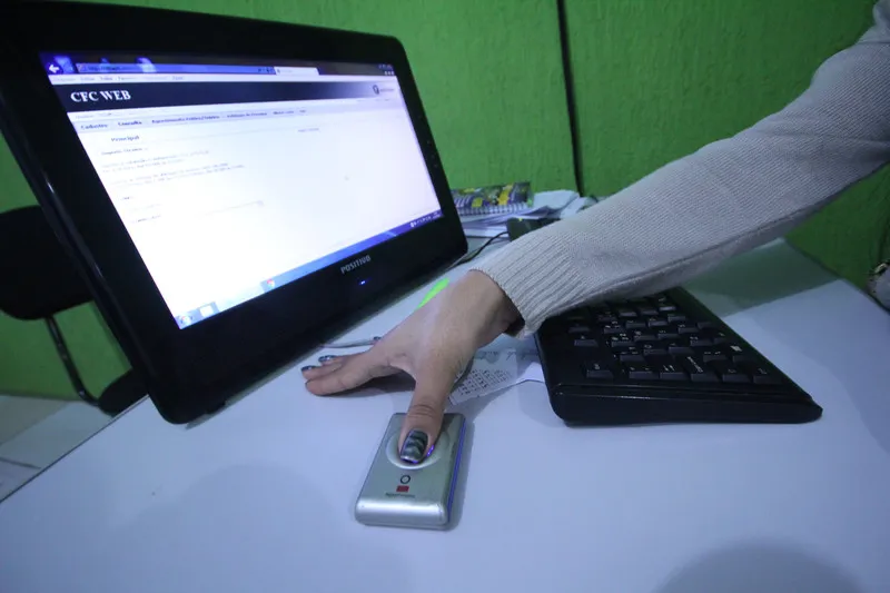 Alunos não conseguem validar aulas em autoescolas de SG
