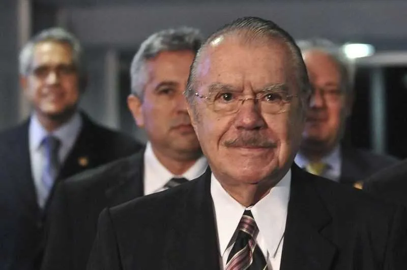 Imagem ilustrativa da imagem Pedido de prisão contra Sarney