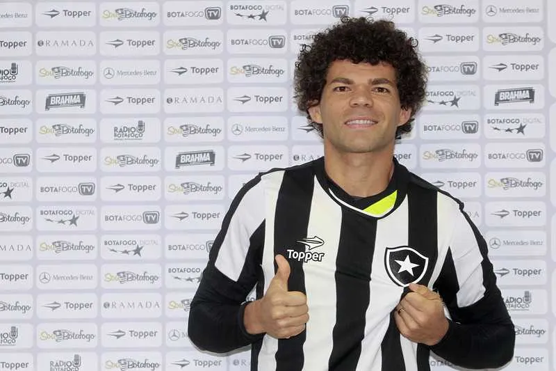 Camilo agradeceu a oportunidade de atuar no alvinegro carioca
