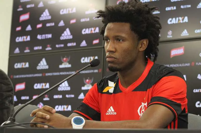  Após vestir a camisa rubro-negra, Rafael Vaz afirmou que ‘todos sonham com este momento’