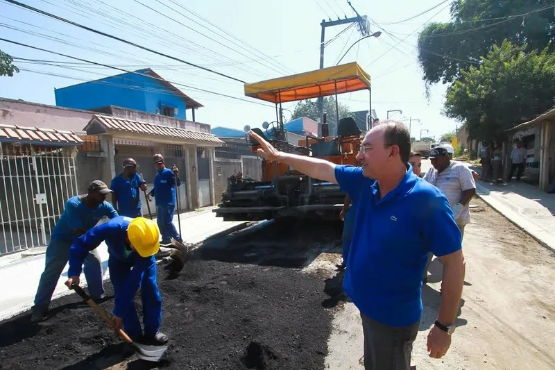 Prefeito acompanha obras na Via Binário do Alcântara