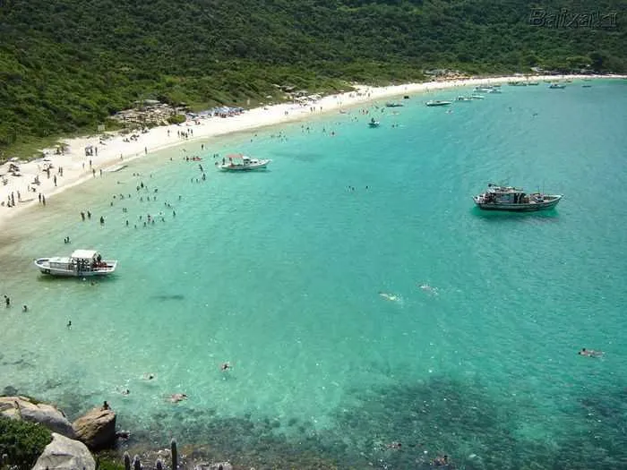 Segundo turistas ouvidos na pesquisa, entre as melhores atrações da cidade estão as belas praias