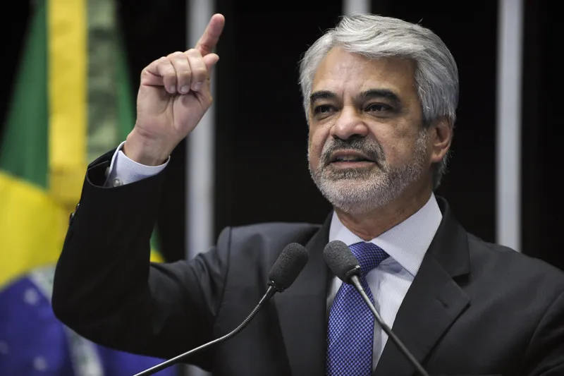 Humberto Costa disse que o Senado não é passional e que parlamentares votarão com a razão