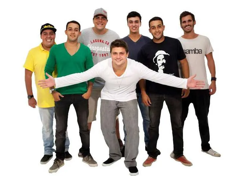 O Vou Zuar apresenta músicas próprias e releituras de ‘hits’
