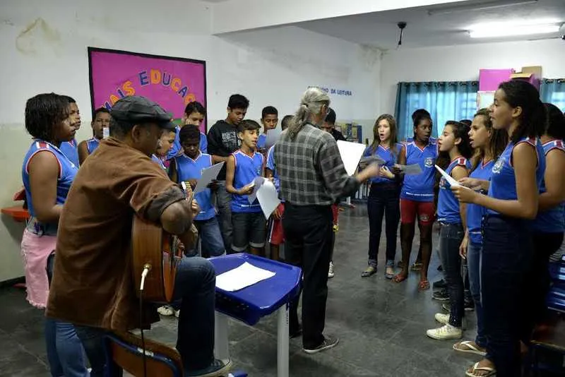 O programa existe há dois anos e já atendeu mais de 40 unidades das 54 escolas da cidade.