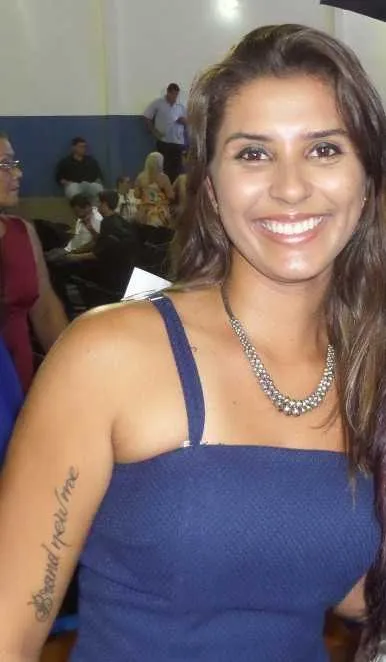  Priscila foi encontrada morta dentro de quarto de um hotel.