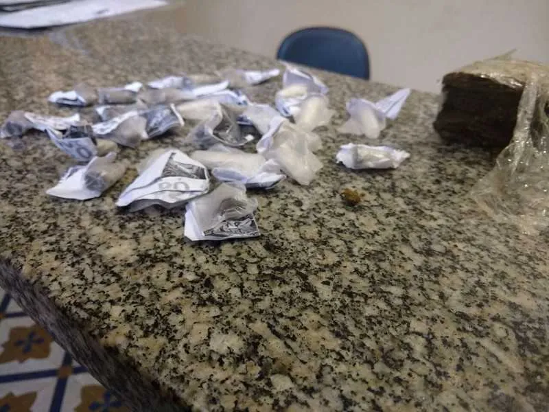 Policiais prenderam a dupla durante operação no Preventório