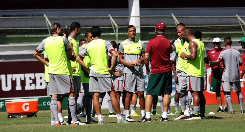 Levir Culpi conversou com os titulares, no último treino ontem antes da final da Primeira Liga