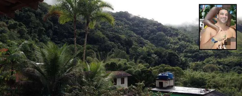 egundo a delegada Raíssa Celles, Bigode estava escondido num sítio em Casimiro de Abreu, de onde controlava a venda de drogas
