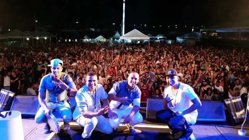 O grupo Nada Igual é uma das atrações da festa de São Pedro