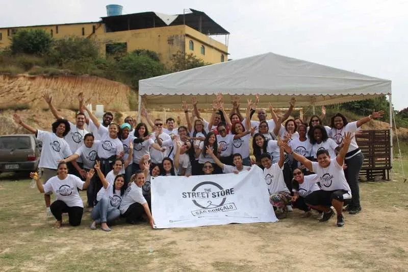 Imagem ilustrativa da imagem A Loja de Rua que vem transformando vidas