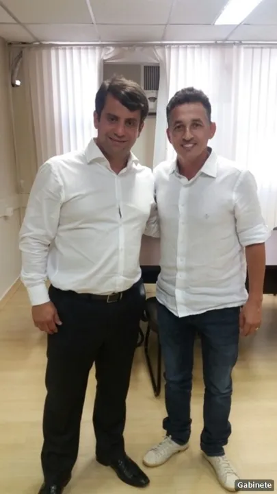 Prefeito se reuniu com secretário de Saúde, Luiz Teixeira
