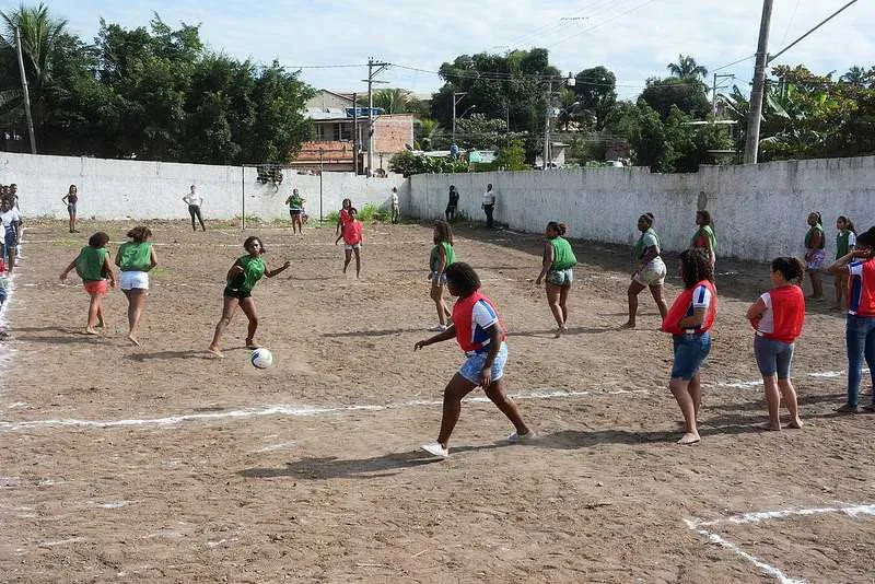 Escola Municipalizada Aldeia Velha, em Itaboraí, recebeu o 1º Torneio Feminino de Queimado