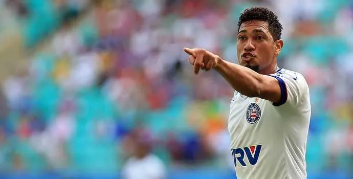 Atacante Hernane ‘Brocador’ interessava ao Flamengo, mas estendeu seu vínculo com o Bahia