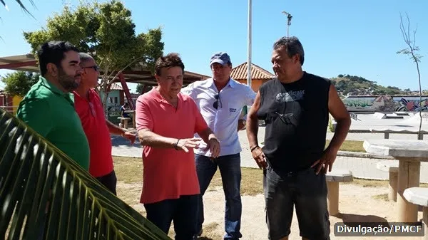 O prefeito Alair Corrêa visitou o hospital e anunciou construção de destacamento para a PM no local