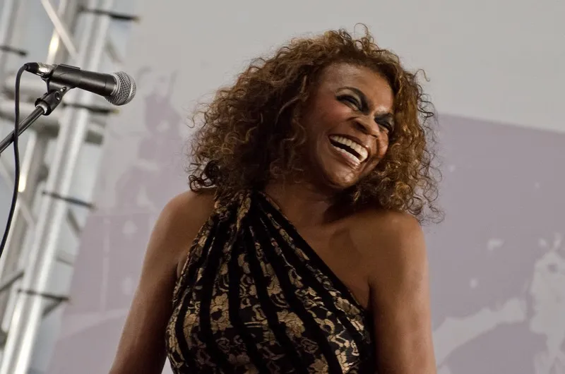 A atriz Zezé Motta será a homenageada da escola de Niterói