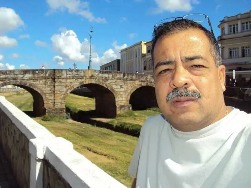 Carlos Magno foi atingido por oitos dispars e não resistiu 