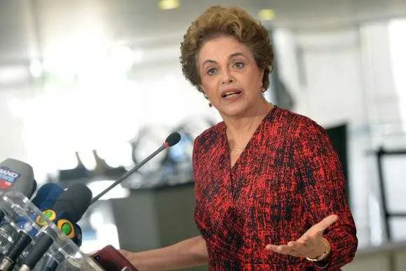 Imagem ilustrativa da imagem Em entrevista, Dilma diz que governo interino “é a cara” de Eduardo Cunha