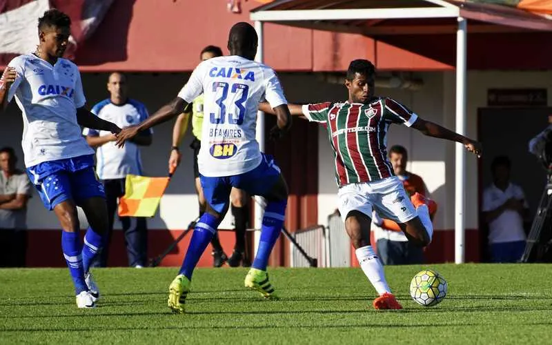 Imagem ilustrativa da imagem Tricolor respira aliviado