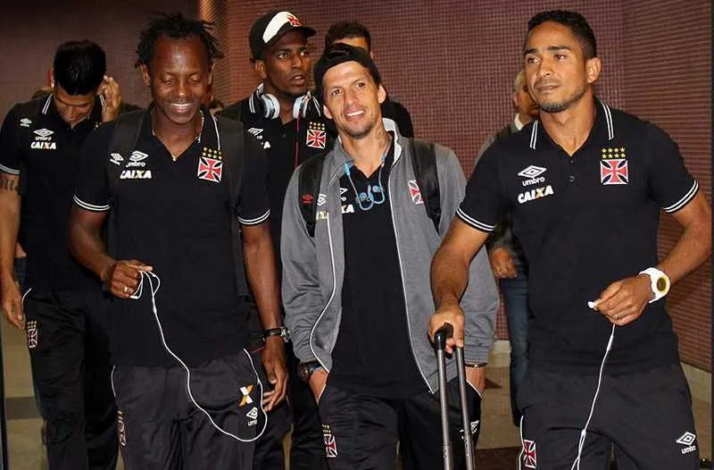Delegação vascaína chegou a Recife em busca da classificação
