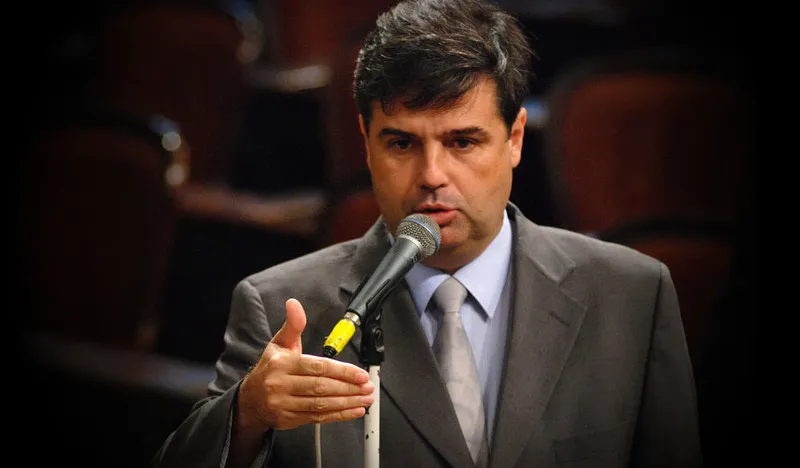 O secretário de Estado, André Corrêa, vai abrir os debates