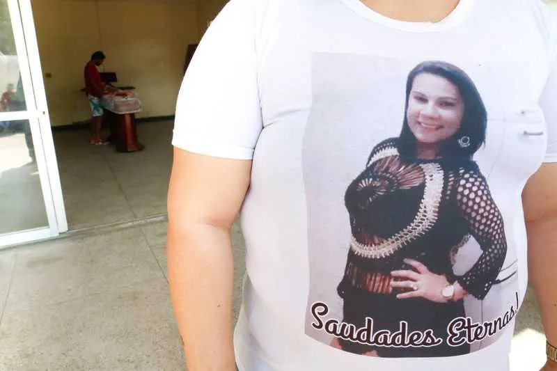 Michelle foi enterrada, na tarde de ontem, no Cemitério Maruí